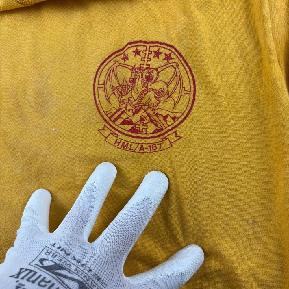 VTG 80's HMLA-167 Huey Cobra Hunter Killer Team Oneita T-Shirt Yellow Single USA - Picture 9 of 12
